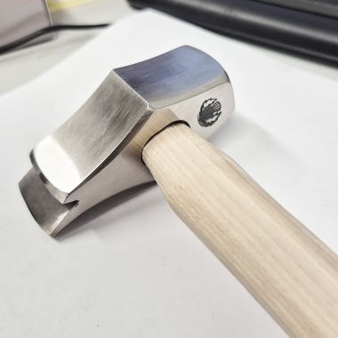 Derek Gardner Guide Fuller wooden handle